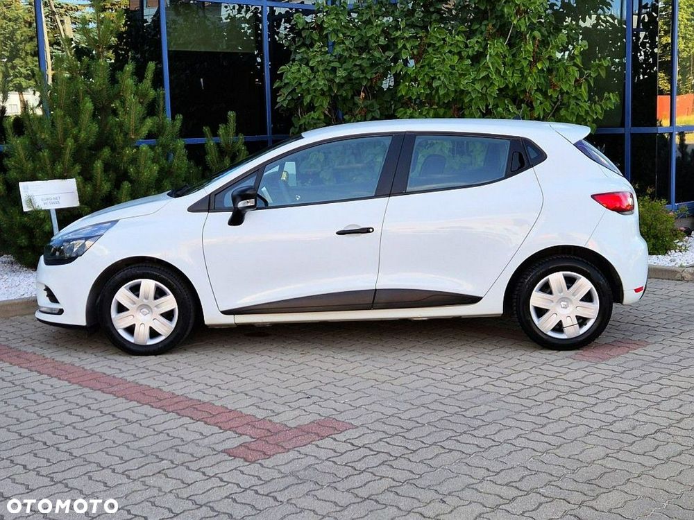 Renault Clio - 8
