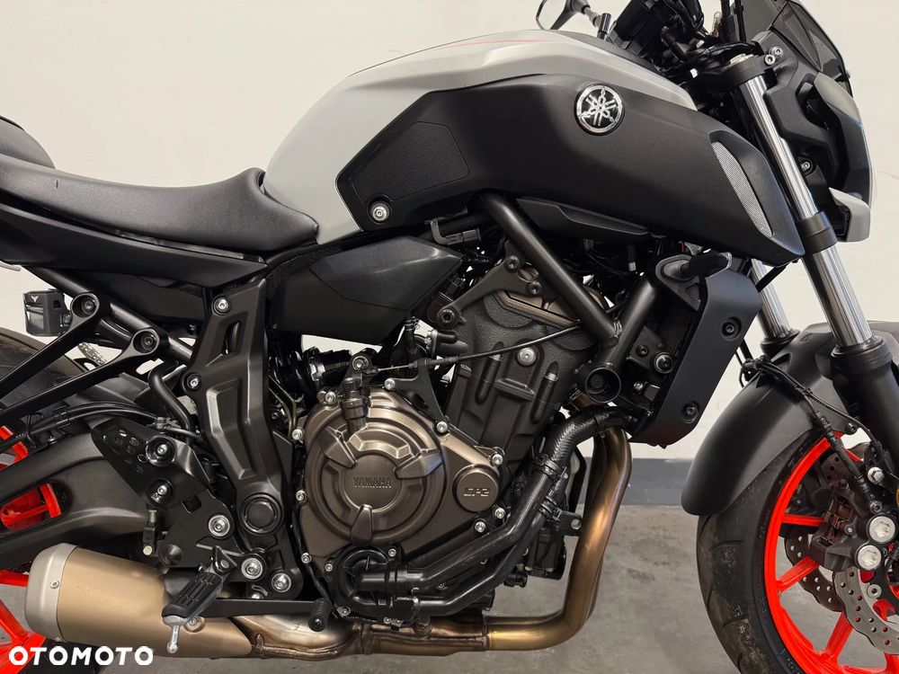 Yamaha MT - 11