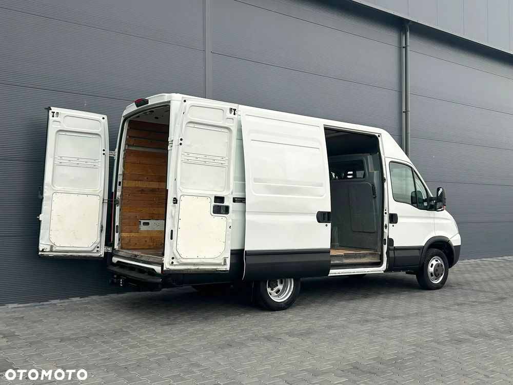 Iveco Daily 40C18 35C18 3.0 HPI L3H2 Średniak **Hak 3,5t.**NA BLIŹNIAKACH**Sprowadzony**2011R** - 7