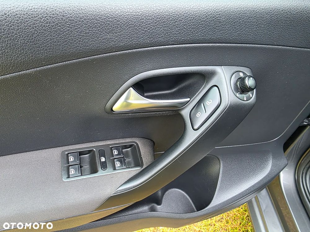 Volkswagen Polo - 26