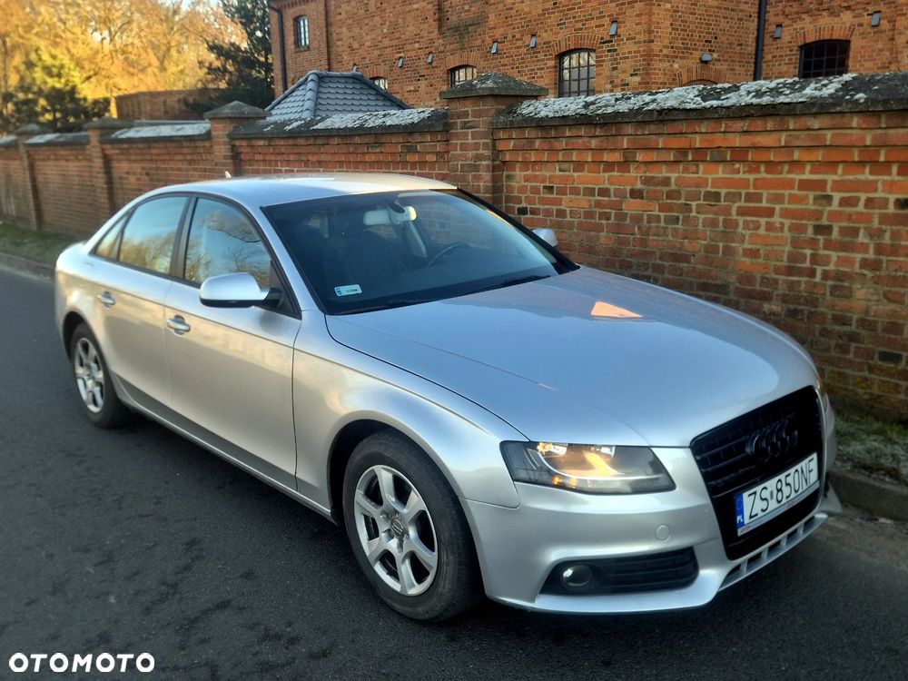 Audi A4 Limousine - 5