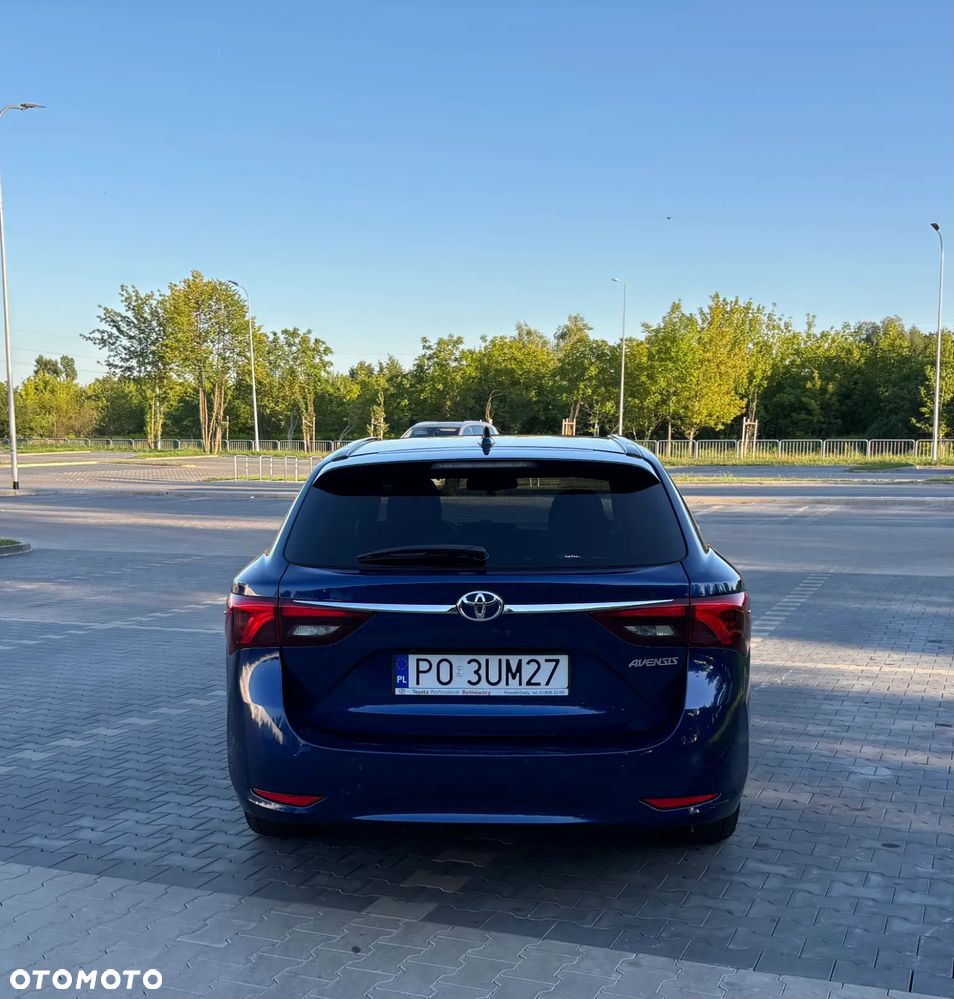Toyota Avensis 2.0 D-4D Premium - 15