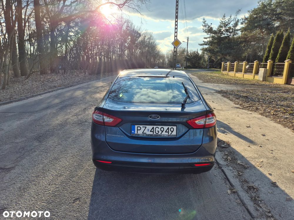 Ford Mondeo 2.0 TDCi Ambiente - 8
