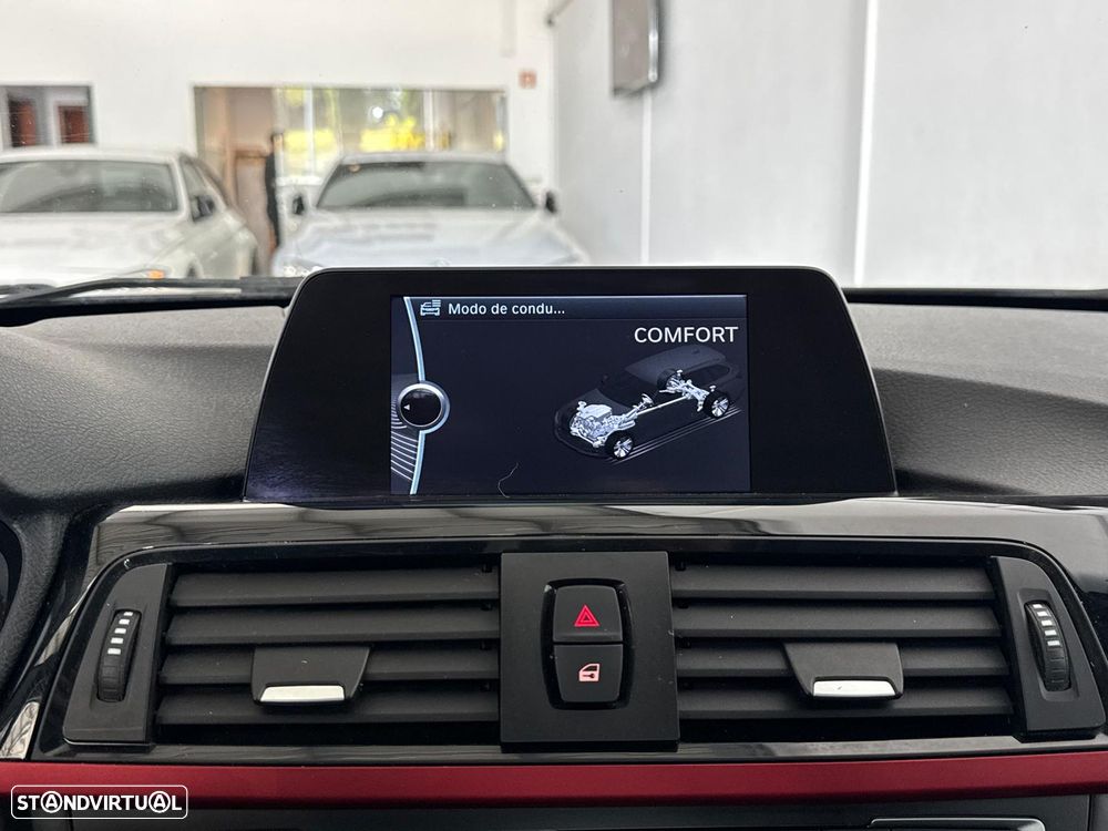 BMW 320 d Auto Pack M - 33