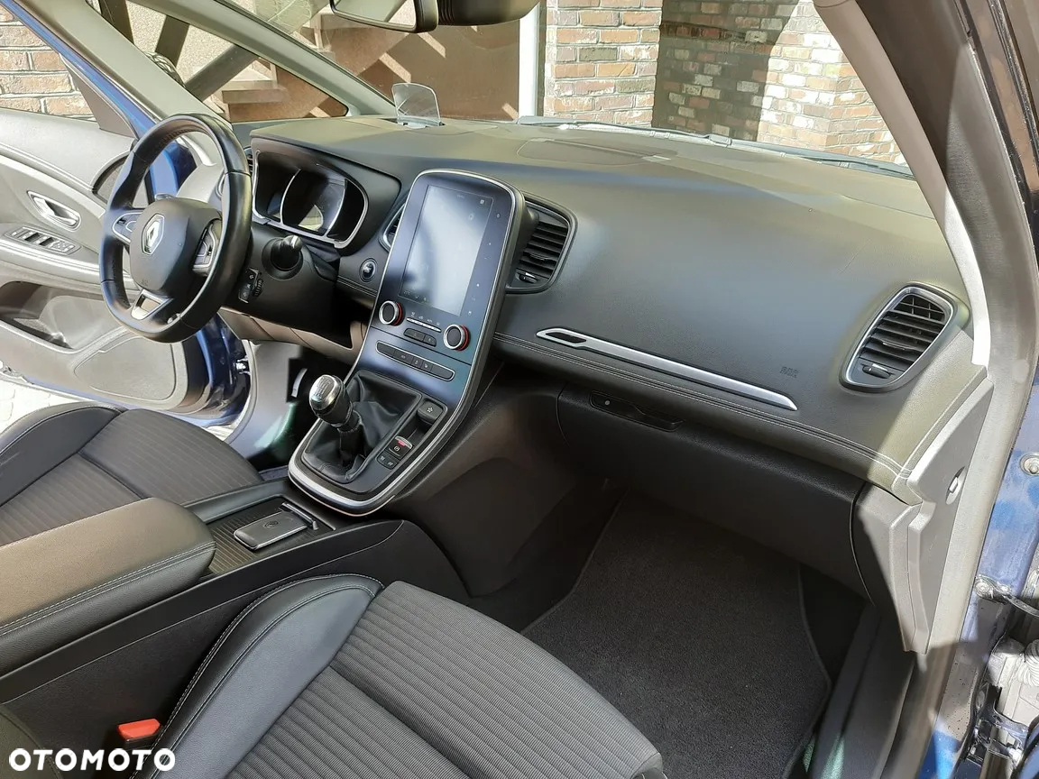 Renault Scenic - 20