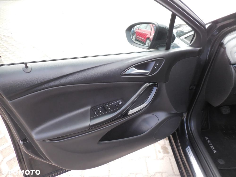 Opel Astra - 16