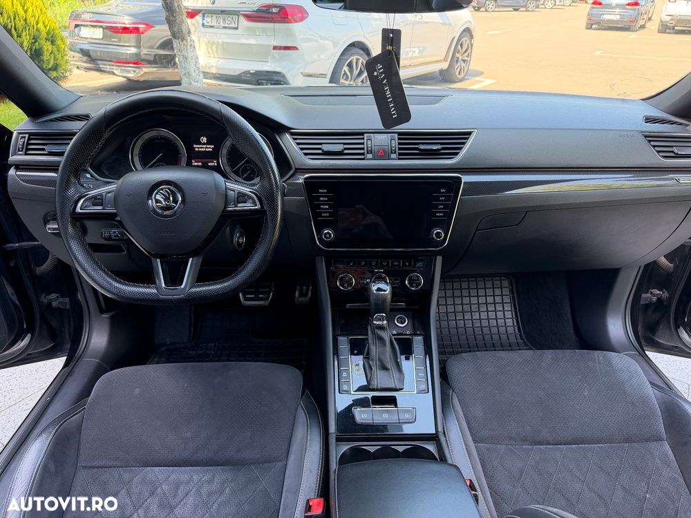 Skoda Superb 2.0 TDI DSG Sportline - 13