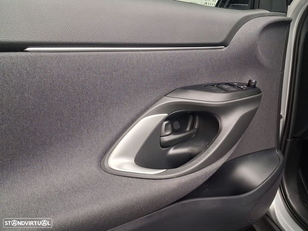 Toyota Yaris Cross 1.5 HDF Comfort Plus - 34