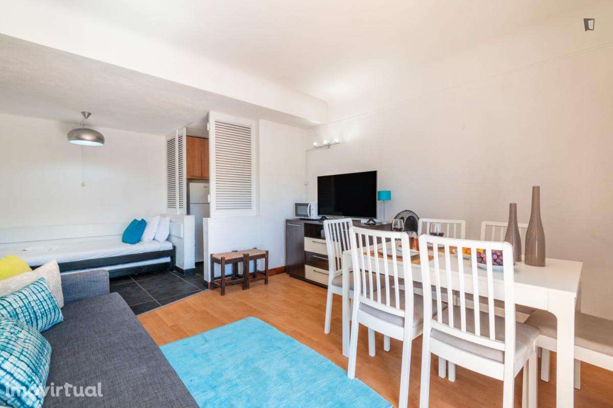 Apartamento com 1 quartos - localizado em Quarteira - Grande imagem: 3/26