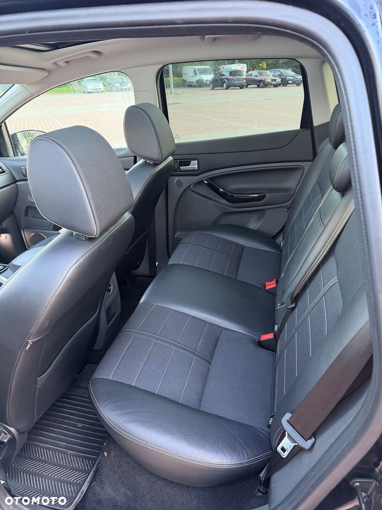 Ford Kuga 2.0 TDCi Titanium S - 14