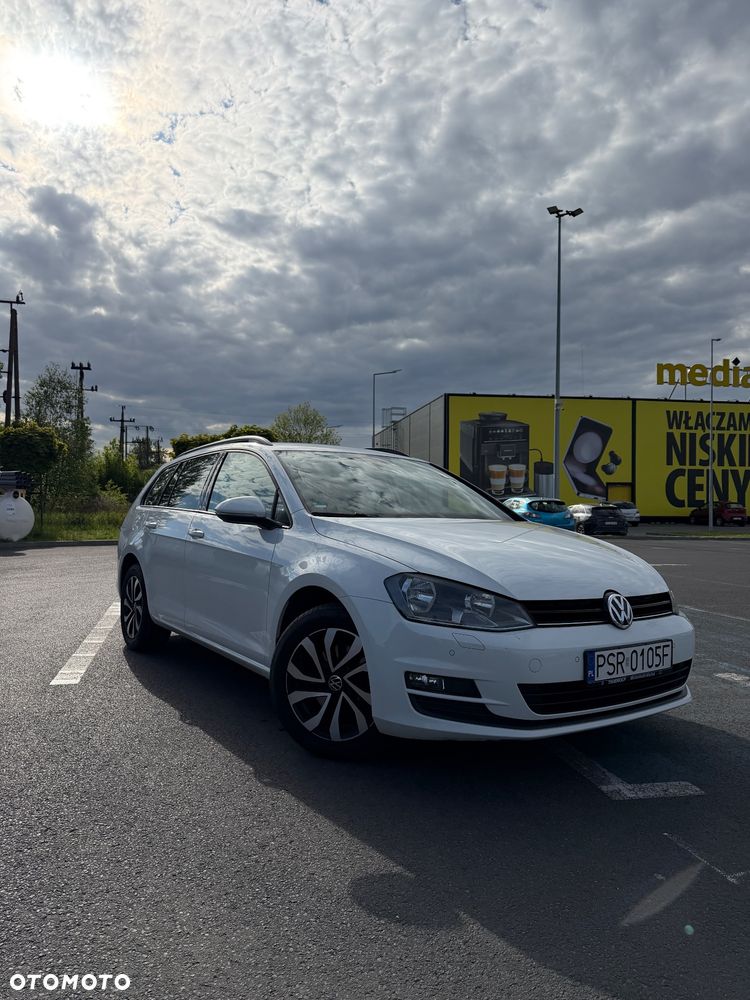 Volkswagen Golf 1.4 TSI BMT Comfortline - 1