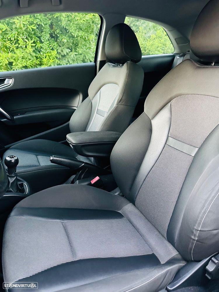 Audi A1 1.6 TDI Ambition - 12