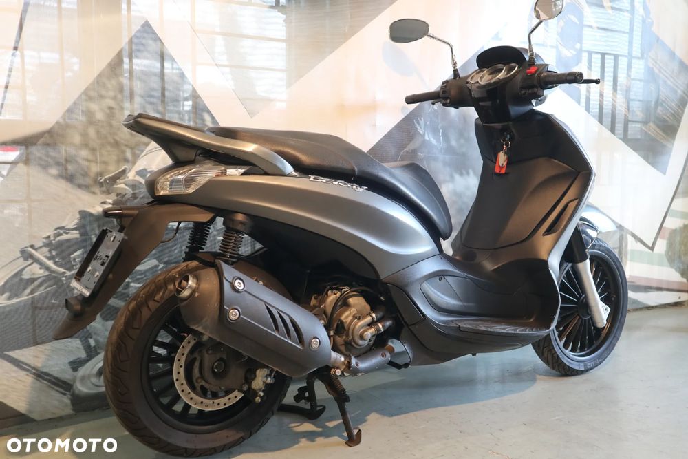 Piaggio Beverly - 10