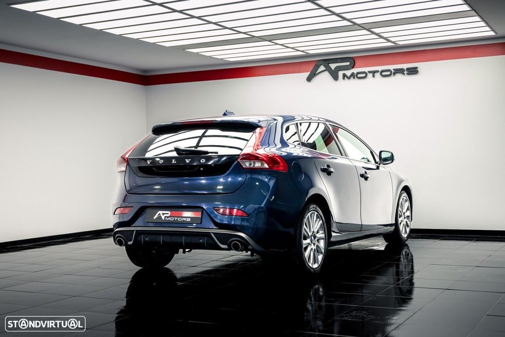 Volvo V40 1.6 D2 Eco Momentum - 9