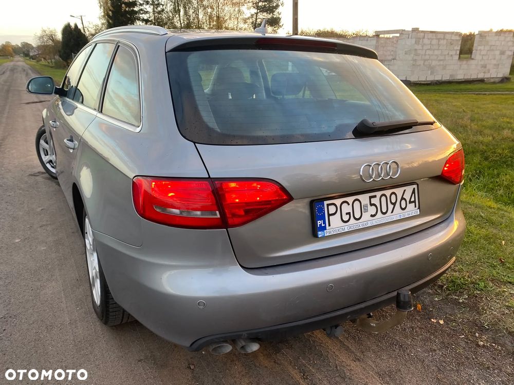 Audi A4 Avant - 10