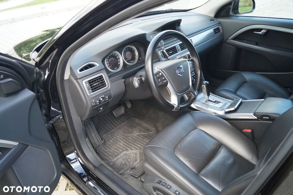 Volvo V70 - 11
