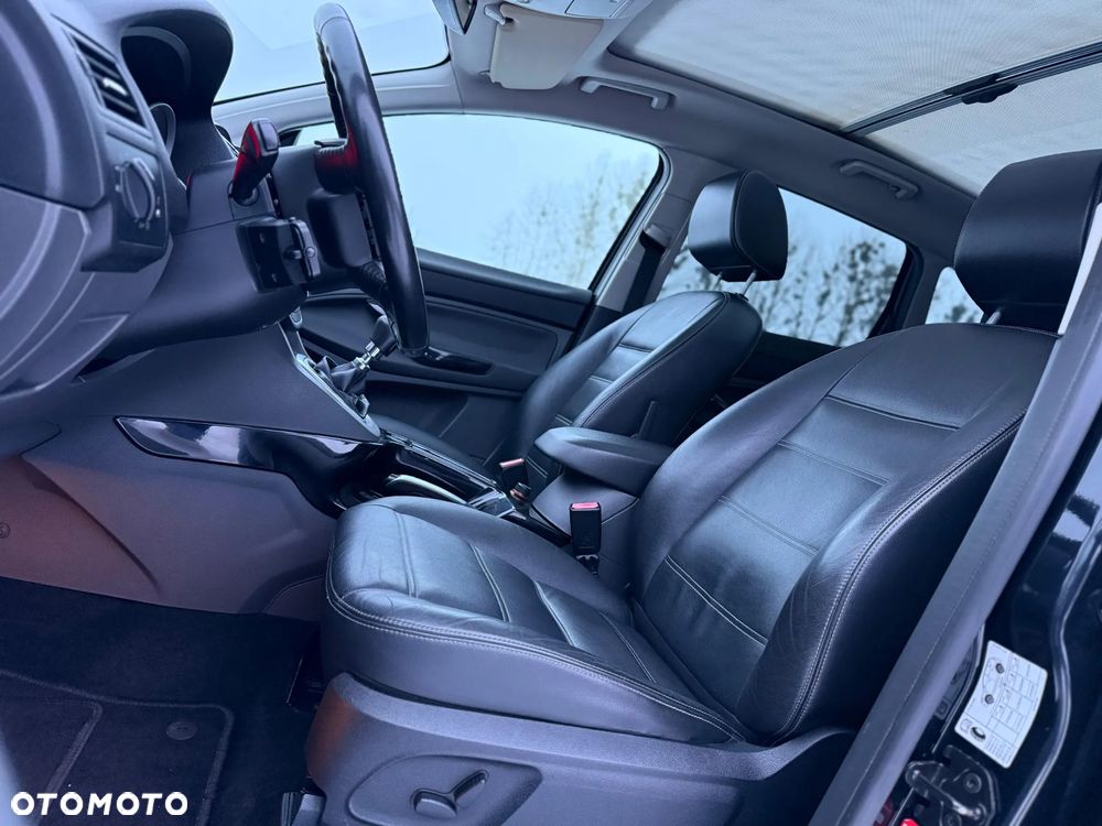 Ford Kuga 2.0 TDCi 4x4 Titanium - 16