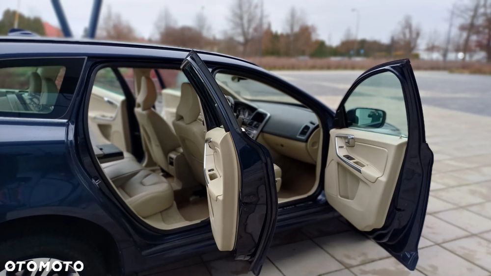 Volvo XC 60 D4 Drive-E Momentum - 12