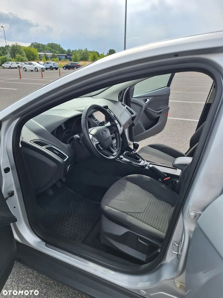 Ford Focus 2.0 TDCi Titanium ASS - 12