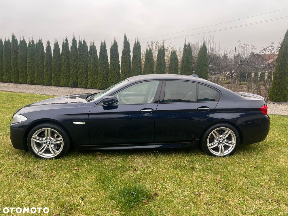 BMW Seria 5 528i xDrive Sport-Aut - 4