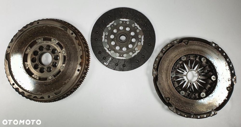 SPRZĘGŁO KOMPLETNE DWUMASA VOLVO C70 II 2.5 T 30681137 31112093 - 1