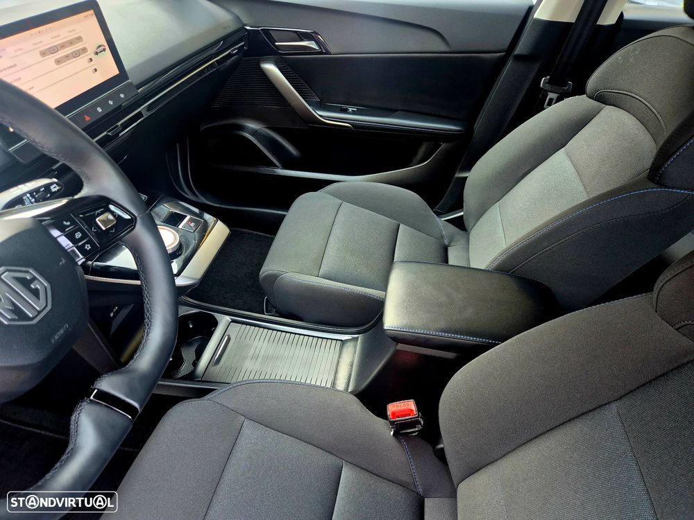 MG MG4 4 Standard - 28