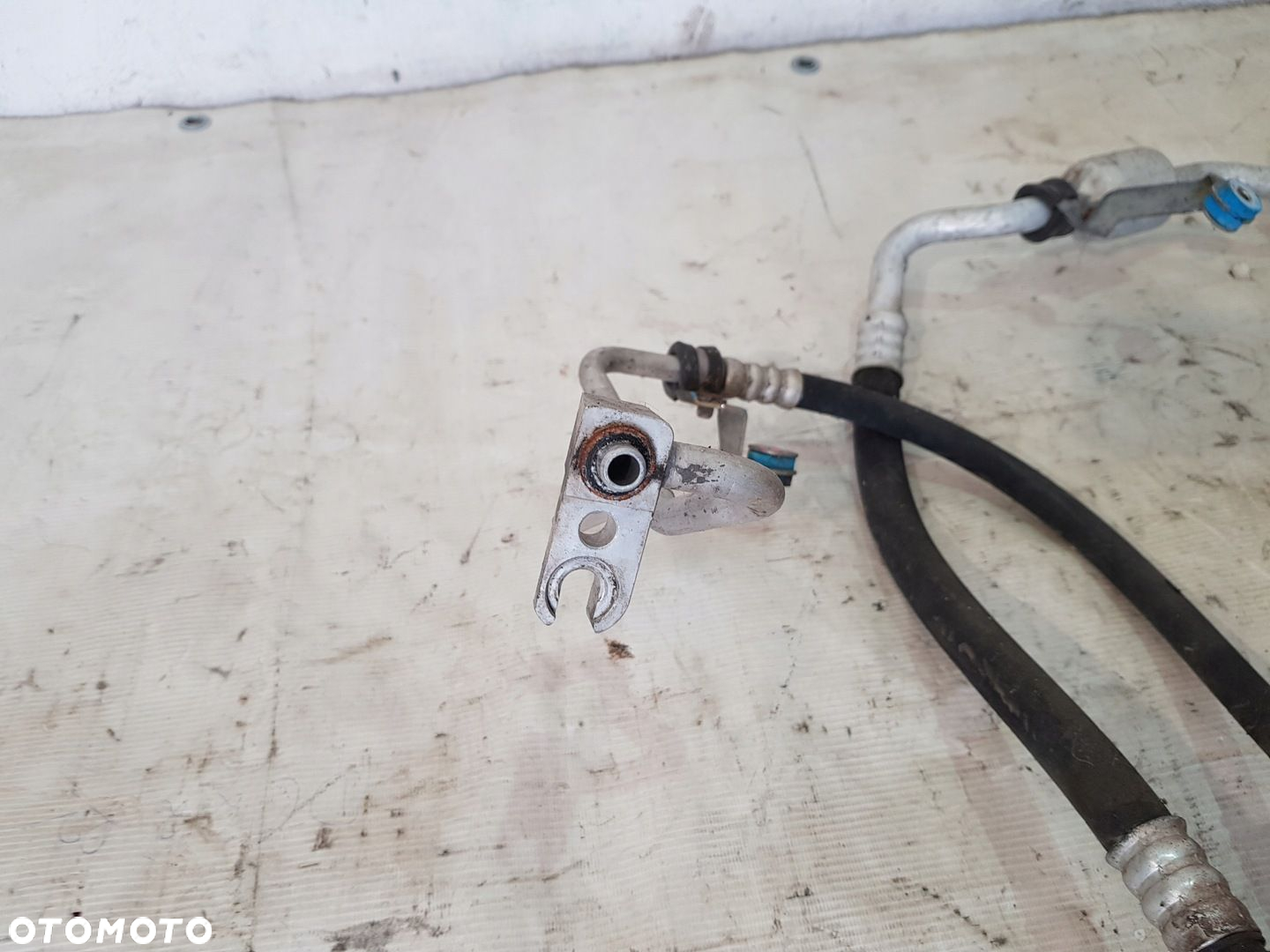 PRZEWÓD RURA KLIMATYZACJI 51917379 FIAT 500L 1.3D - 4
