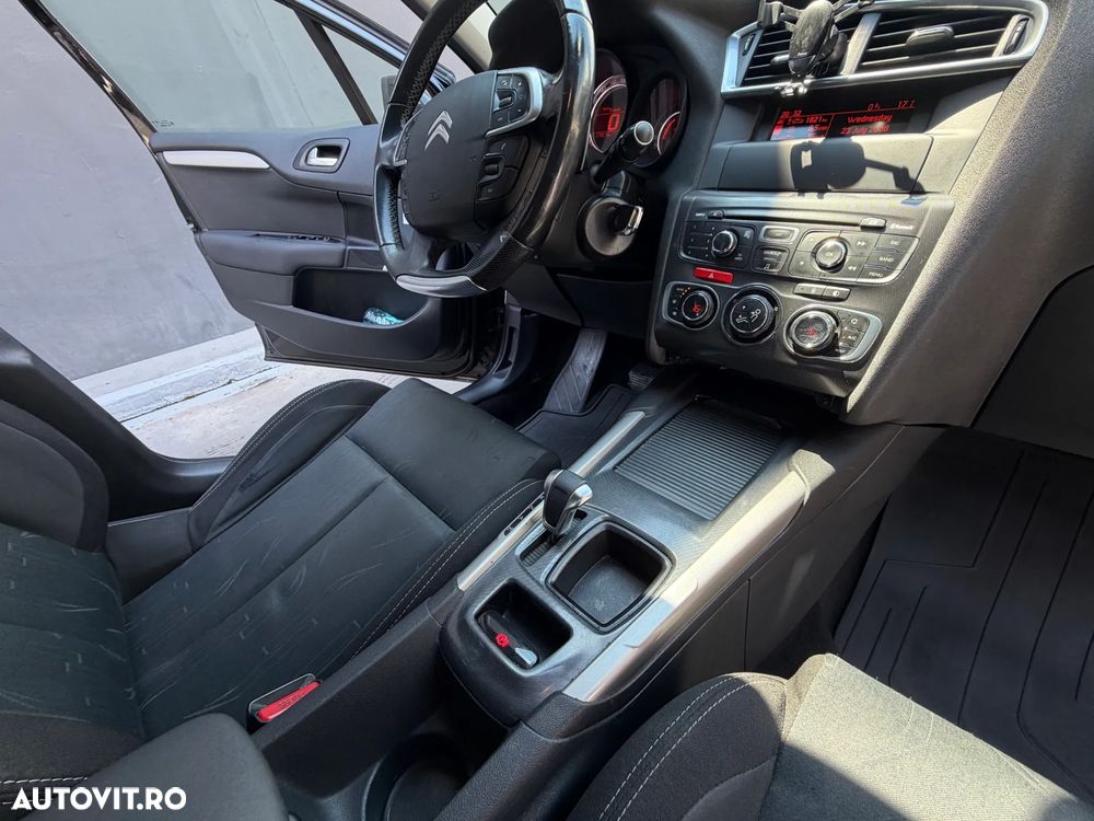 Citroën C4 1.6 e-HDi FAP Exclusive - 10