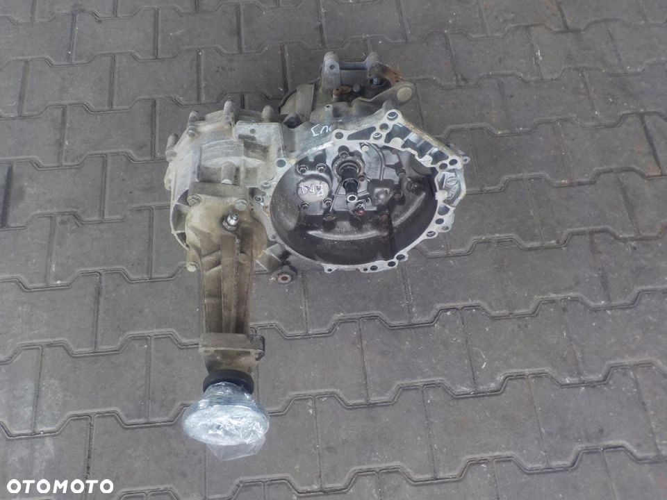 VW T4 2.5 TDI 88KM 65kW SKRZYNIA BIEGÓW DUJ EWB - 2