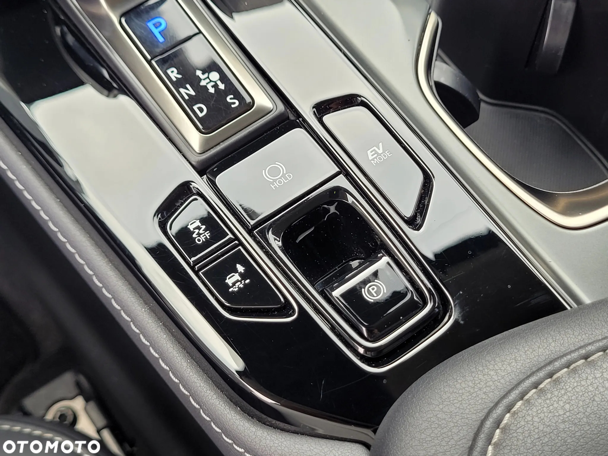 Lexus NX 350h Prestige AWD - 24