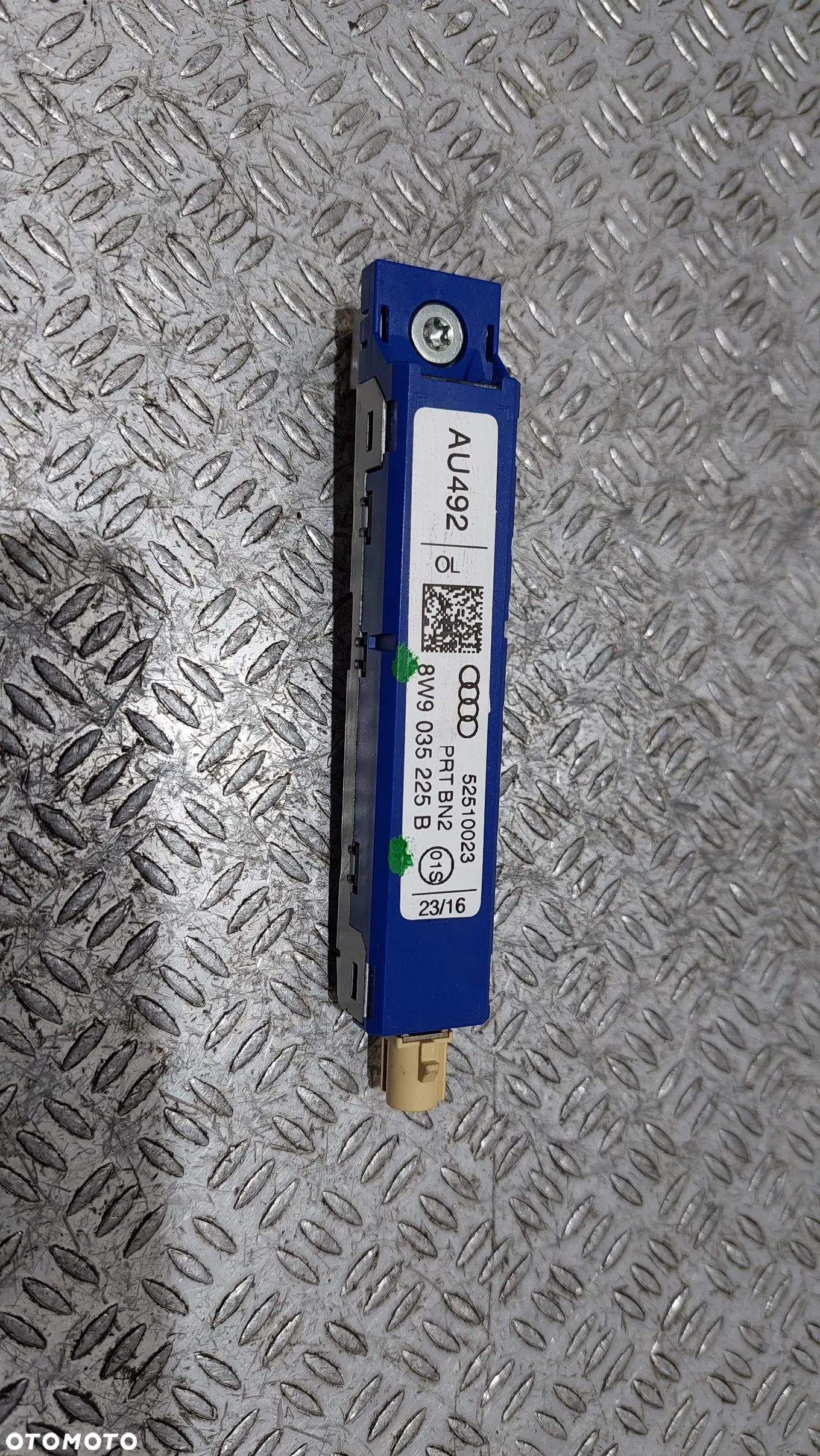 WZMACNIACZ ANTENOWY AUDI A4 B9 R2016 NR 8W9035225B - 1