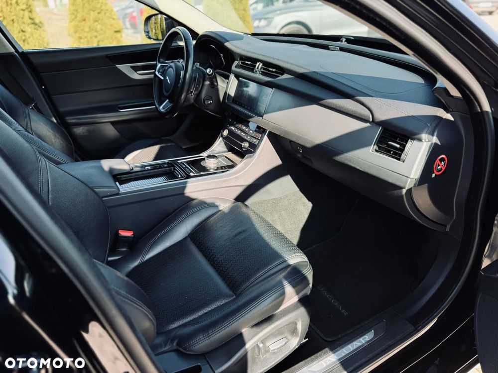 Jaguar XF 2.0 i4D Prestige - 22