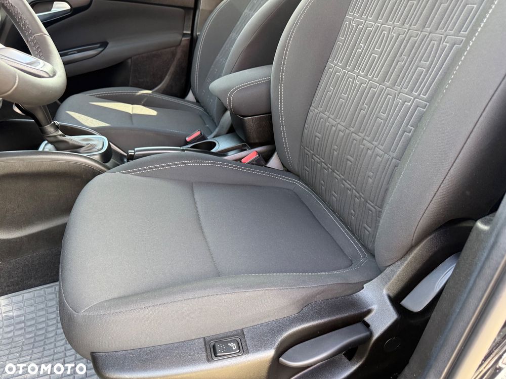 Fiat Tipo Kombi 1.5 GSE Hybrid Cross - 10