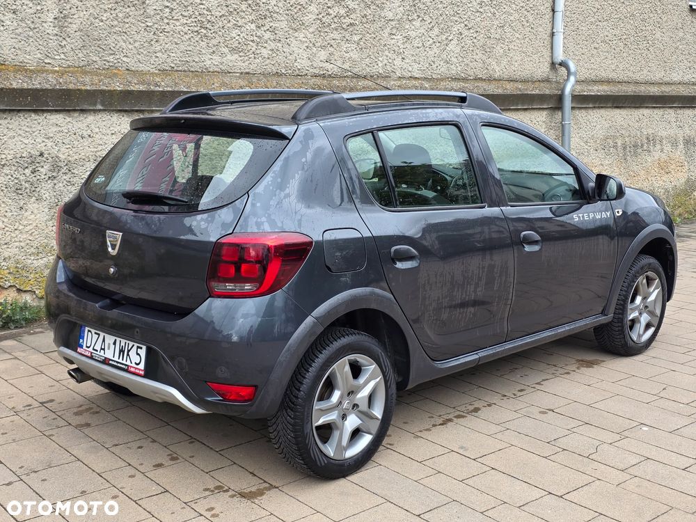 Dacia Sandero TCe 90 Laureate - 6