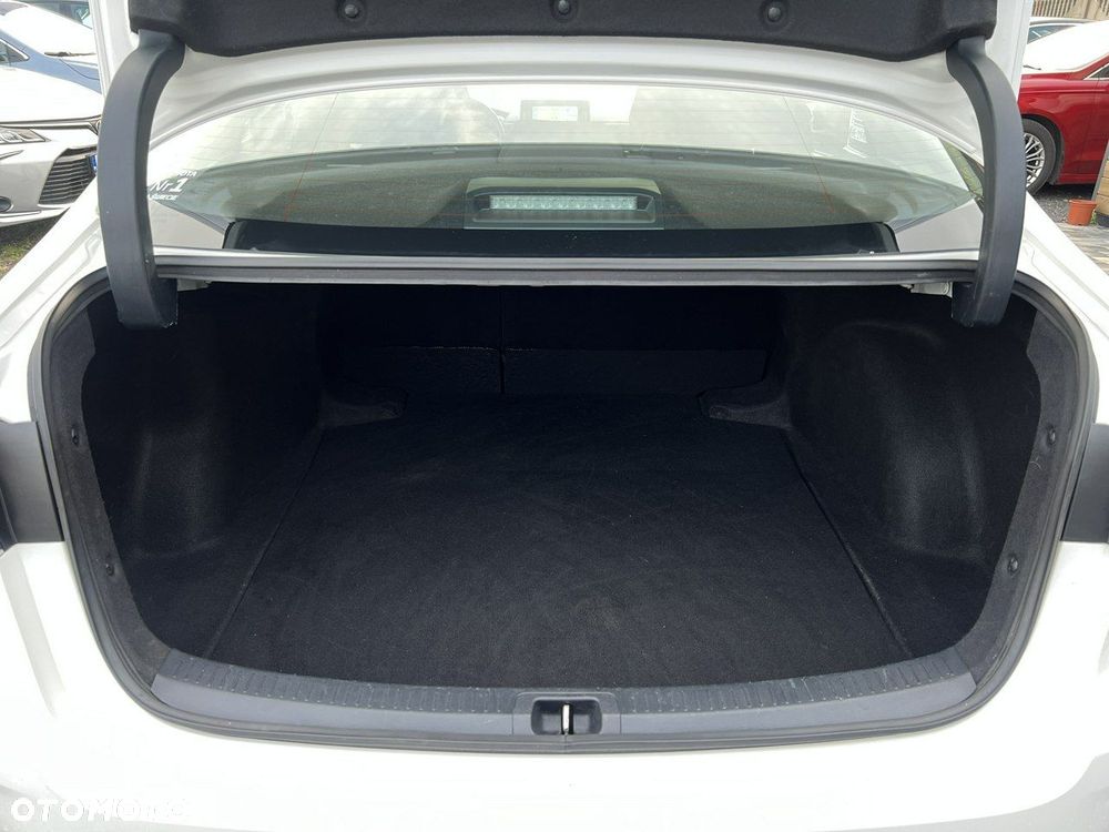 Toyota Corolla 1.5 Comfort MS - 38