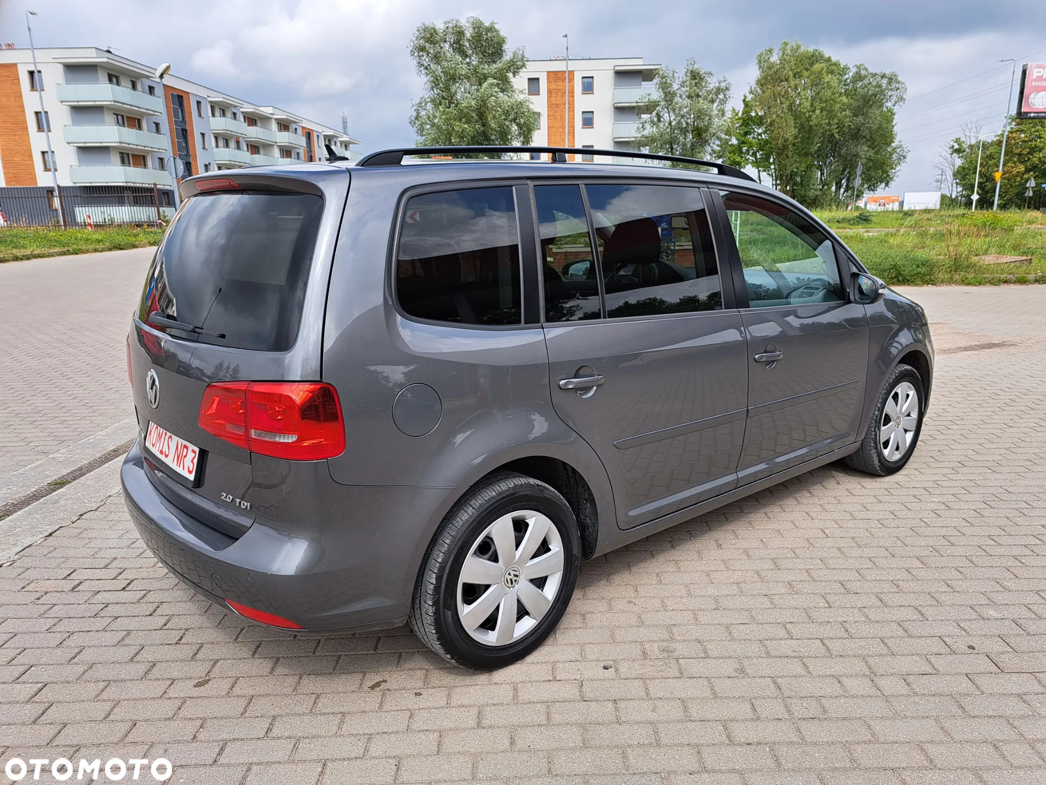 Volkswagen Touran - 3