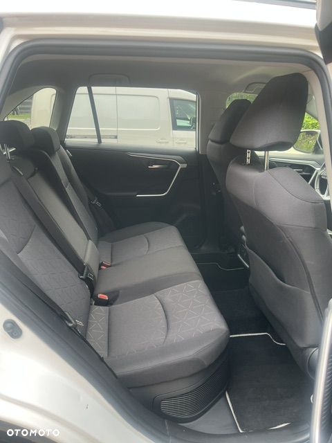 Toyota RAV4 - 8