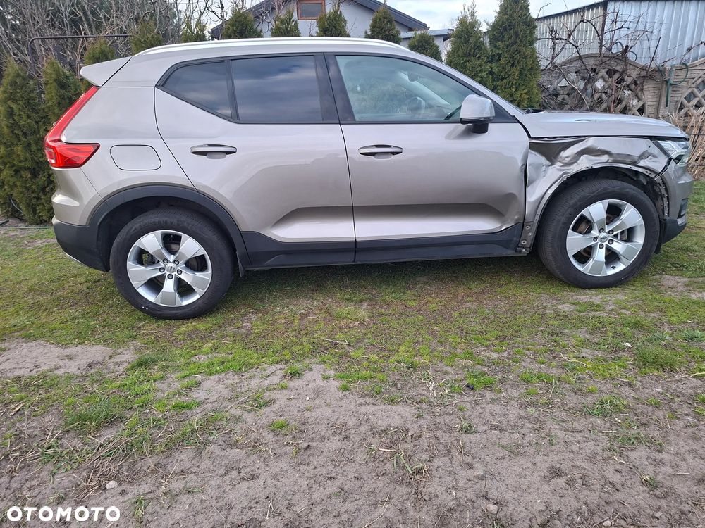 Volvo XC 40 T3 Geartronic Momentum Core - 6