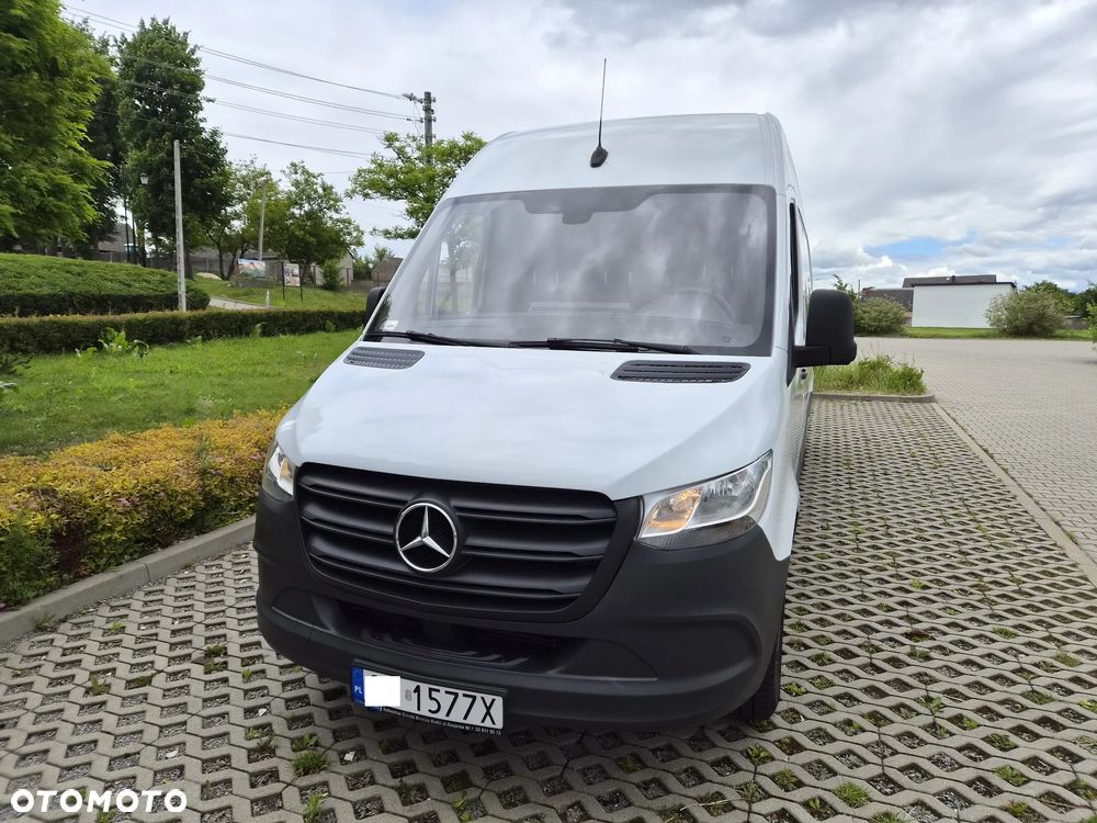 Mercedes-Benz Sprinter - 13