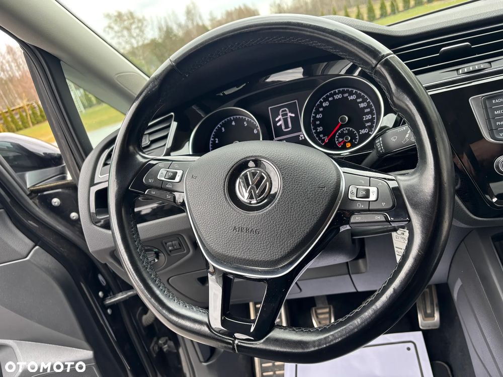 Volkswagen Touran 1.2 TSI (BlueMotion Technology) SOUND - 19