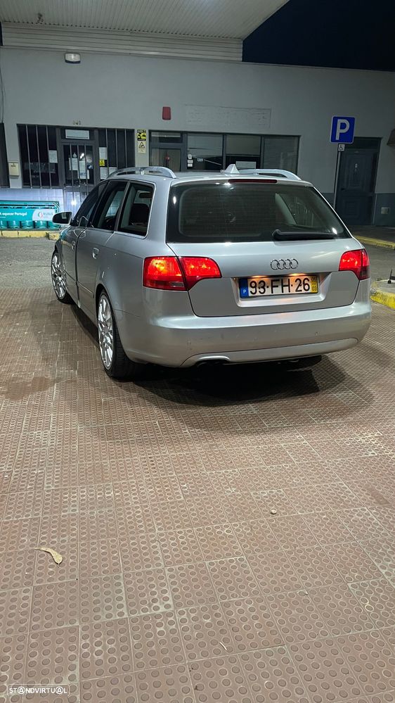 Audi A4 Avant 2.0 TDi - 4