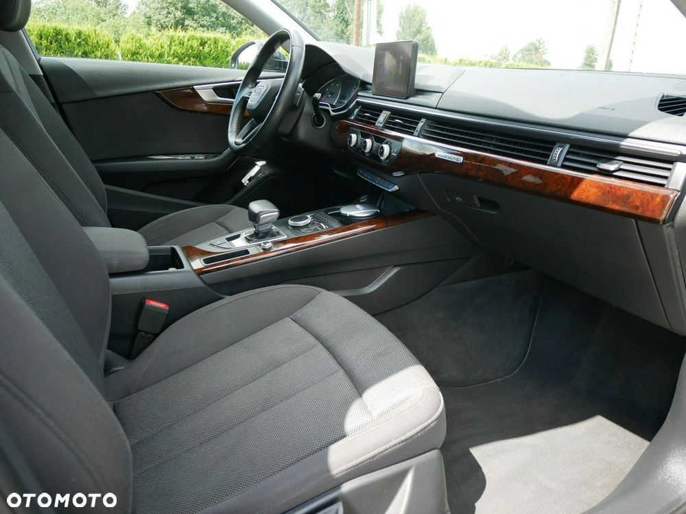 Audi A4 Avant - 22