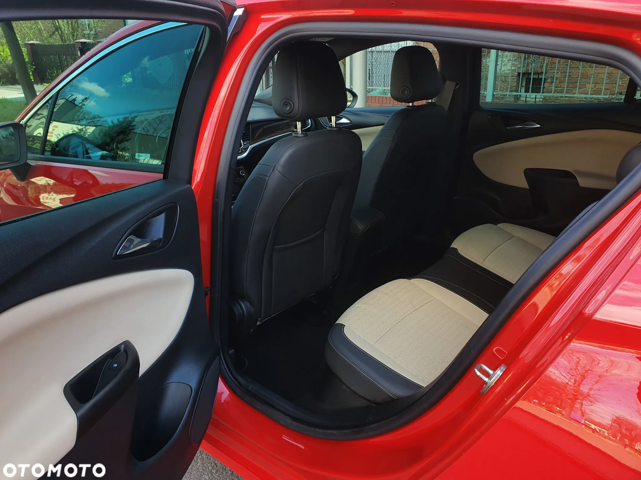Opel Astra 1.4 Turbo Innovation - 13