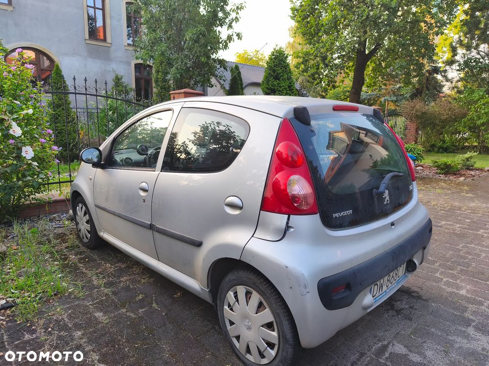 Peugeot 107 - 1