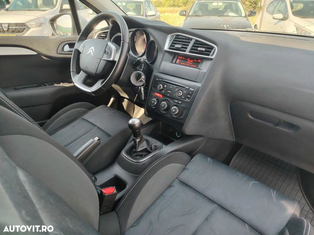 Citroën C4 HDi 90 Attraction - 13