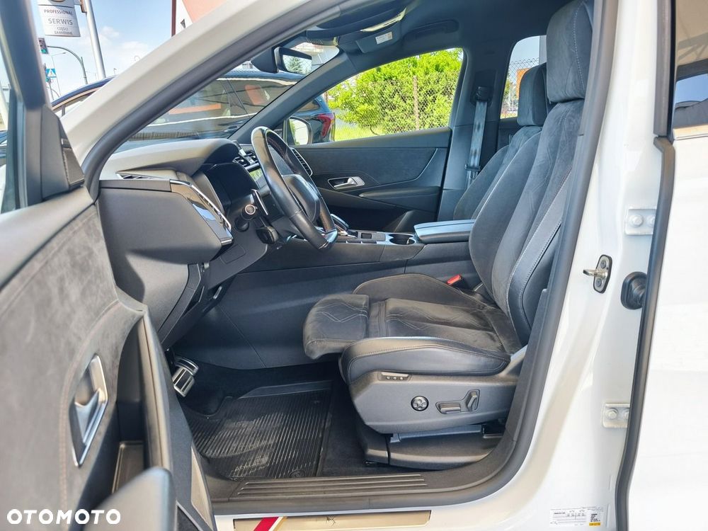 DS Automobiles DS 7 Crossback - 15