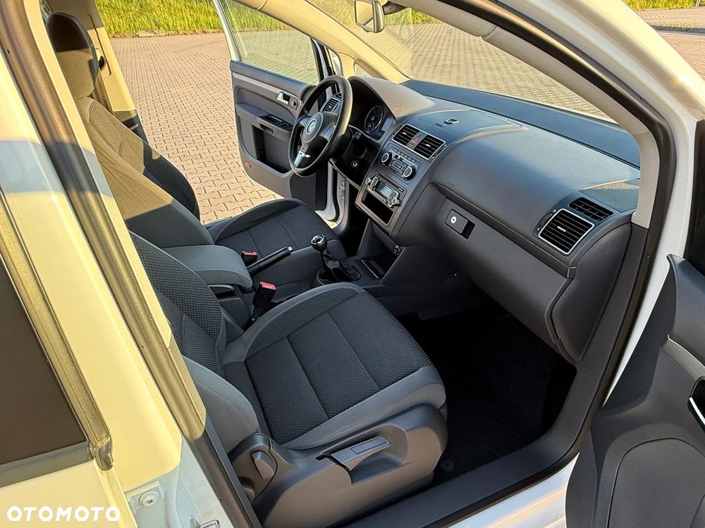 Volkswagen Touran 1.6 TDI DPF Comfortline - 14