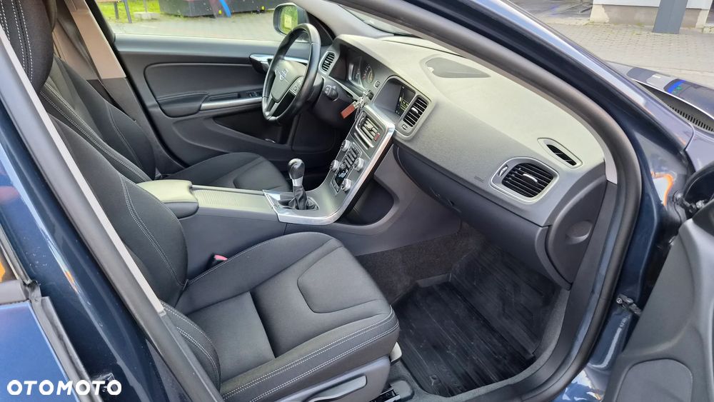 Volvo V60 D4 Edition Pro - 10