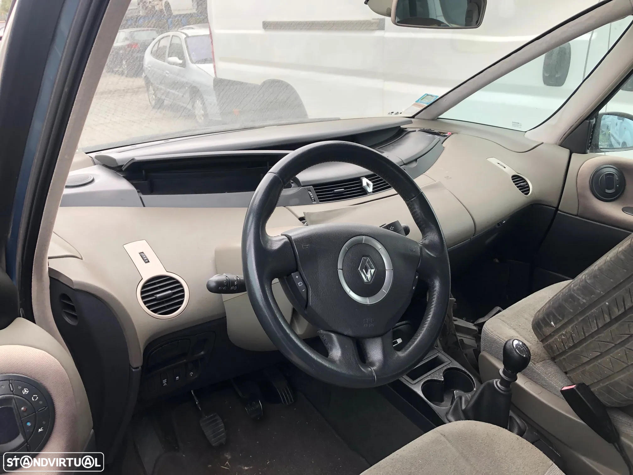 Renault Space 1.9 DCi 120 cv - 6