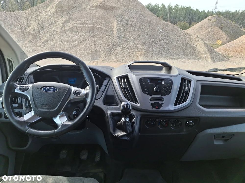 Ford Transit - 10